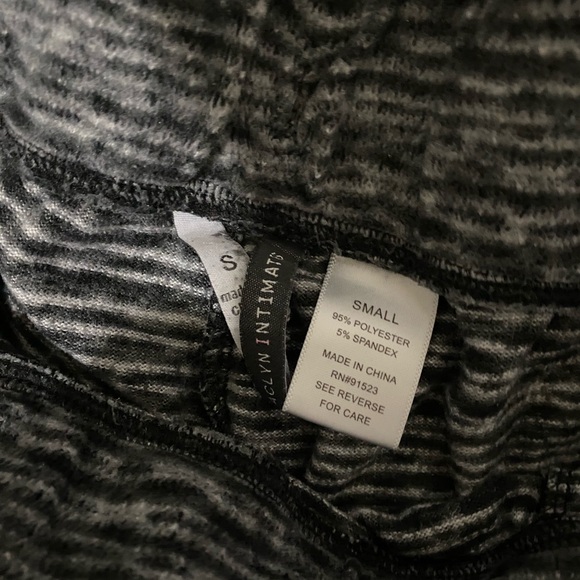 Joggers - Picture 2 of 3